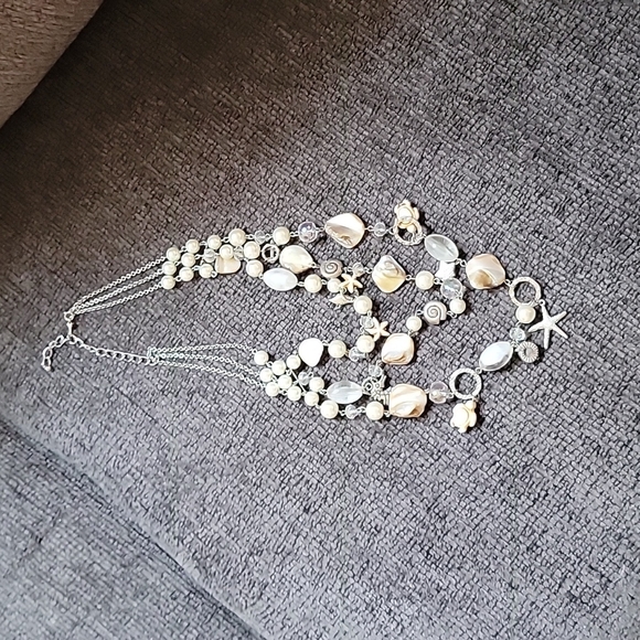 Jewelry - Fun Beachy Statement Necklace